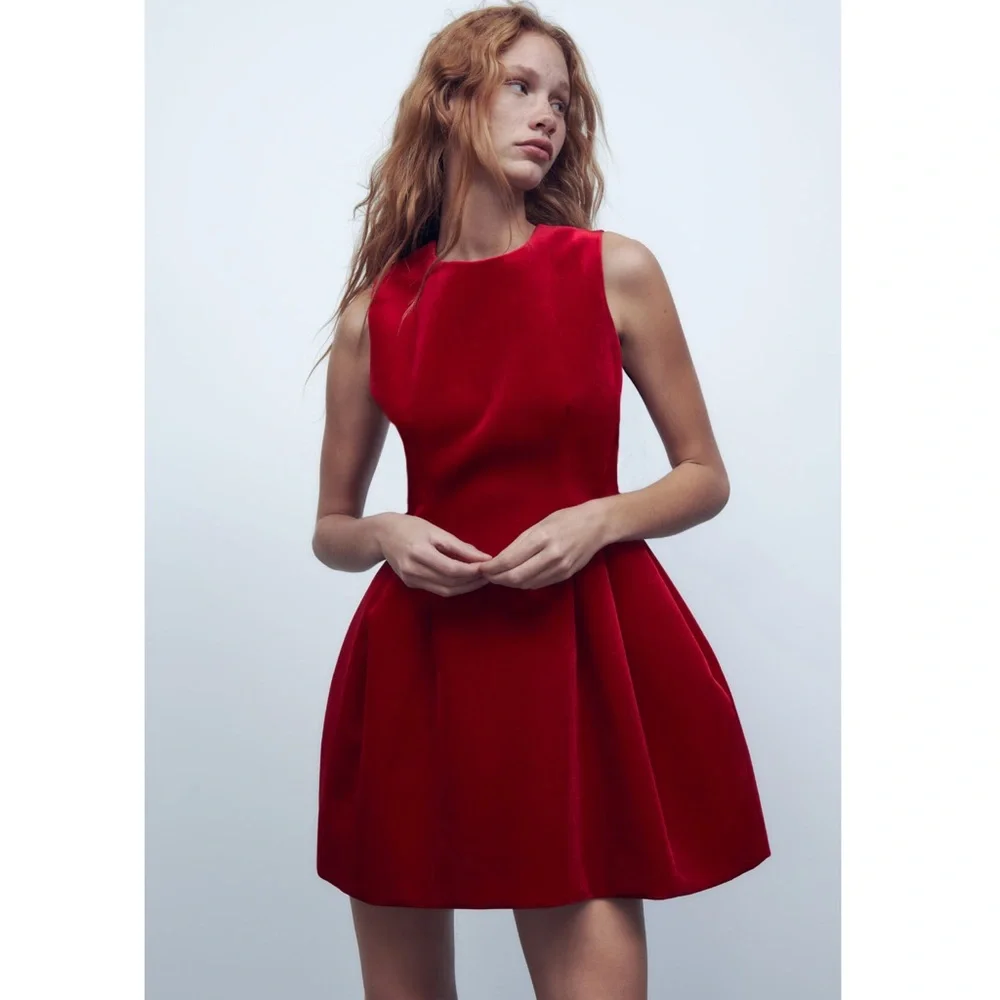 Zara VOLUMINOUS VELVET DRESS